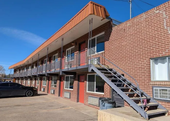 Hotel Sands Near I-80