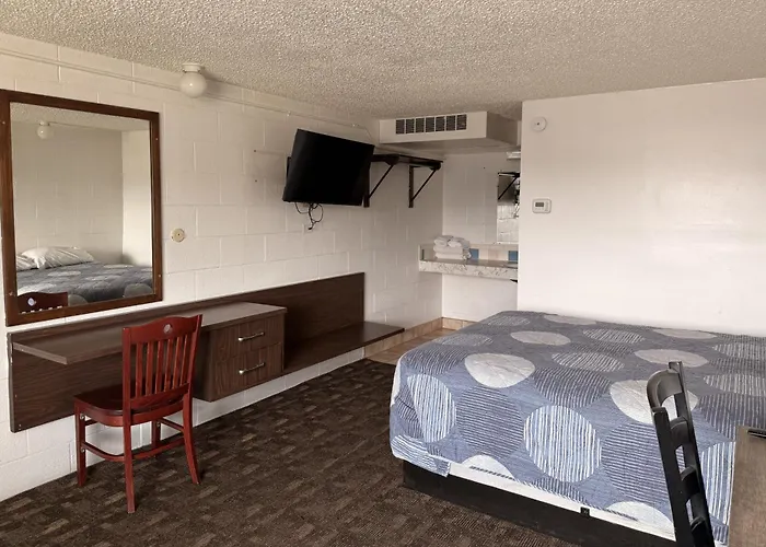 Hotel Sands Near I-80